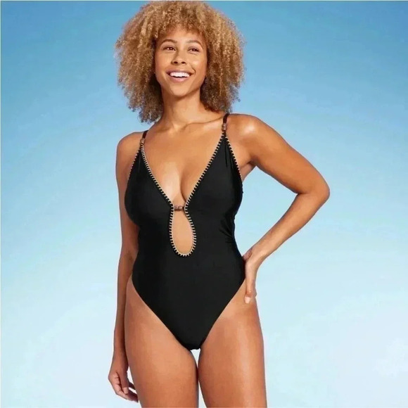 NWT Women'sPlunge Bead Detail Extra High
Leg One Piece Swimsuit - Shade & Shore - Picture 3 of 5